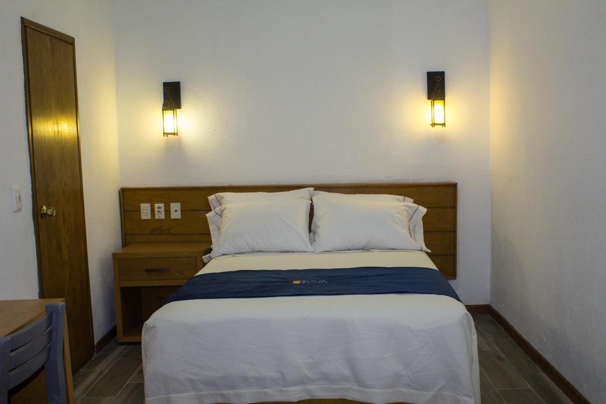 Hotel Real De Castilla Colonial Guadalajara Værelse billede